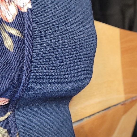 Torrid Floral Bombard Jacket Sz 1       *MUST GO!!!* - Picture 6 of 9